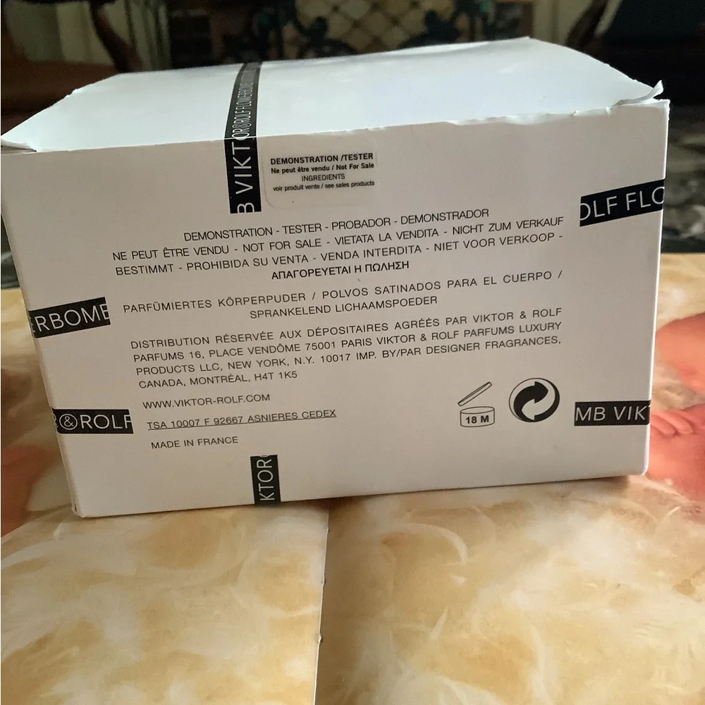 Ultra rare new viktor&rolf flowerbomb bomblicious satin body powder 100 gram